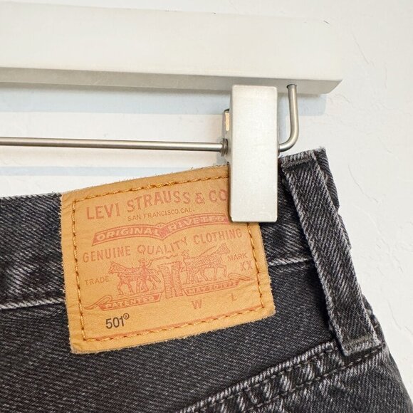 Levi’s 501 Button Fly High Rise Dark Wash Distressed Jean Shorts Black Size 26 - Picture 10 of 11